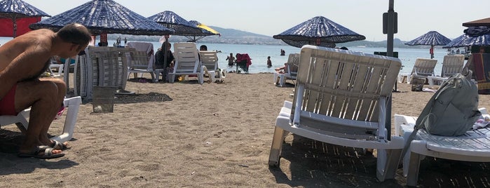 Aliağa Polis Plajı is one of Posti che sono piaciuti a Çağlar.