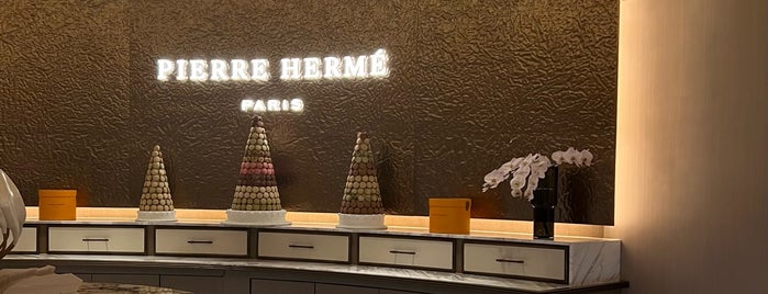 Pierre Hermé is one of Bakery.