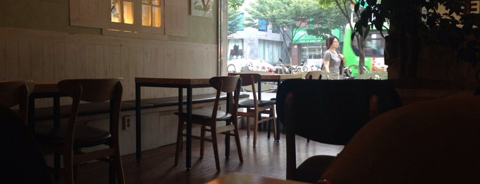 STATION BREAK is one of Cafe_seoul.
