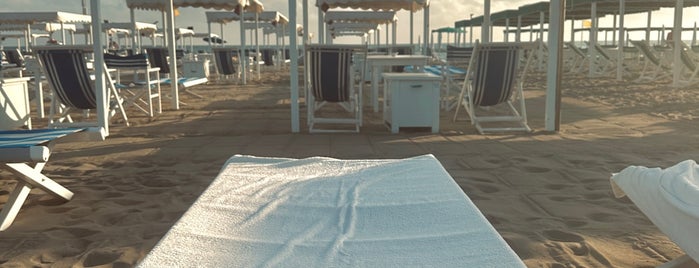 Bagno Paradiso al Mare is one of Forte dei Marmi.