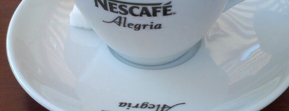 Elit Cafe is one of Lugares favoritos de Mehmet Ali.