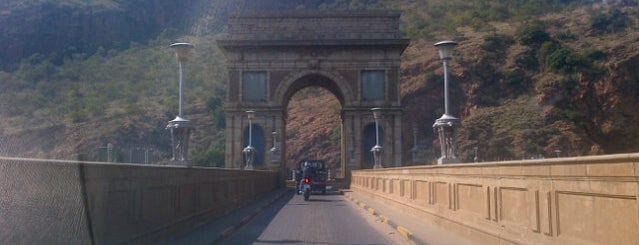 Hartbeespoort Dam is one of Lieux qui ont plu à Kim.