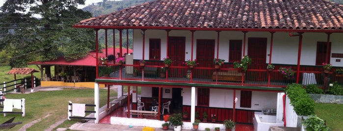 El Ocaso is one of Lugares favoritos de Lore.
