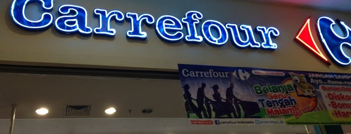 Carrefour is one of สถานที่ที่ Hengky ถูกใจ.