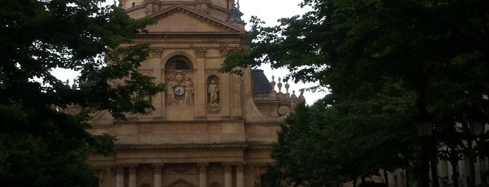 Quartier Latin is one of Paris.