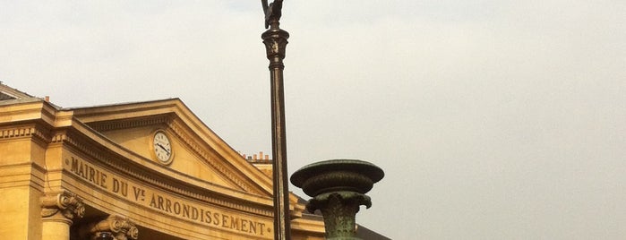 Mairie du 5e arrondissement is one of flâner.