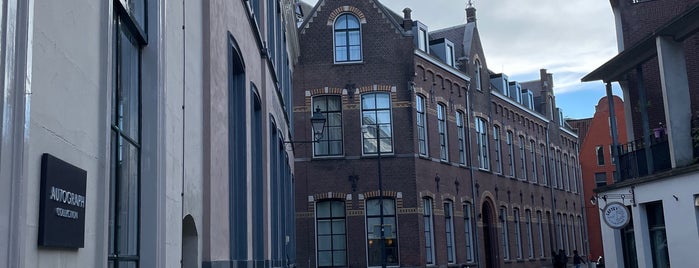 Hotel Nassau is one of Breda.
