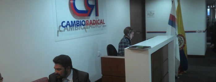 Partido Cambio Radical is one of Habituales.