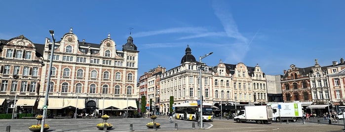 Martelarenplein is one of Evelien goes Leuven.