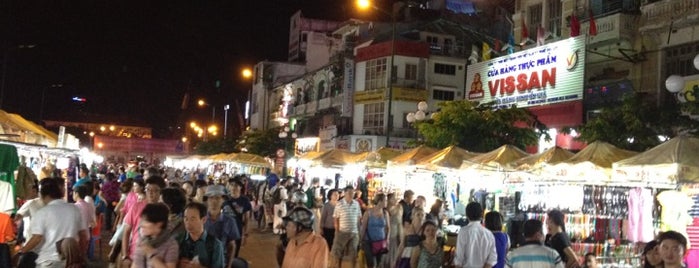 Chợ Bến Thành (Ben Thanh Market) is one of Highlights from Vietnam.