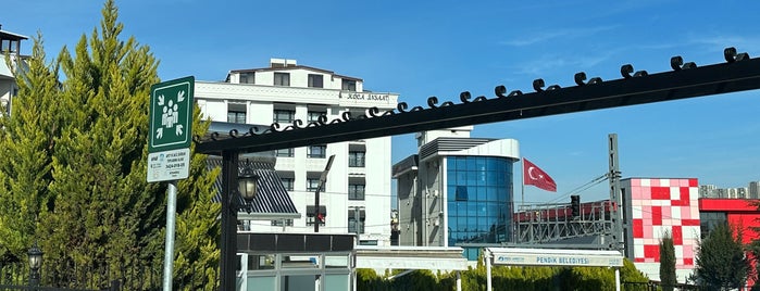 Marmaray Güzelyalı İstasyonu is one of Haydarpaşa - Gebze Banliyö Tren Hattı.