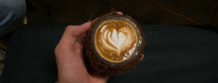 The Palm Coffee Bar is one of Lieux sauvegardés par Queen.