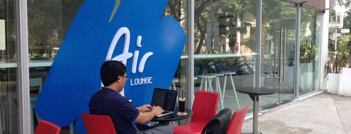 Air Lounge is one of Lugares guardados de Ron.