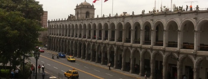 Palacio Municipal de Arequipa is one of Lugares favoritos de Gianluca.