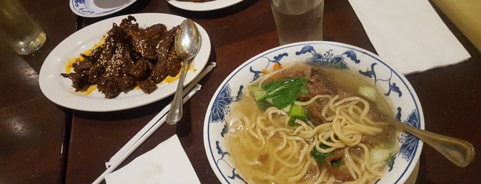 Full Moon Mandarin Cuisine is one of Kimberly's Saved Places.