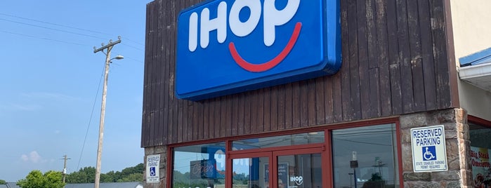 IHOP is one of Kellyさんの保存済みスポット.