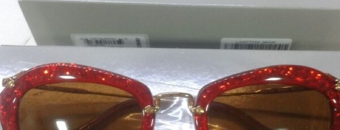 Mert Optik Alsancak Şube is one of Sedaさんのお気に入りスポット.