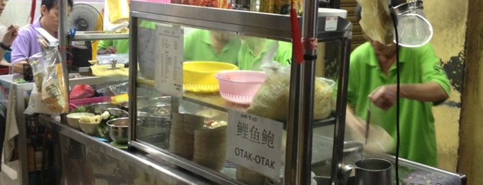 Green House Hokkien Mee (青屋蝦麵) is one of Penang Foods.