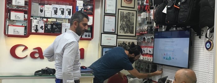 Babataş Fotoğrafçılık is one of Camera Store.