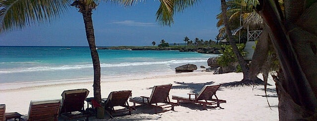Playa Caleton is one of Tempat yang Disukai Veronika.