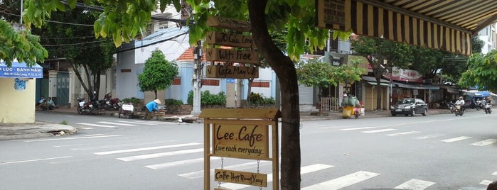 Lee Cafe is one of Danh sách quán Cafe .....