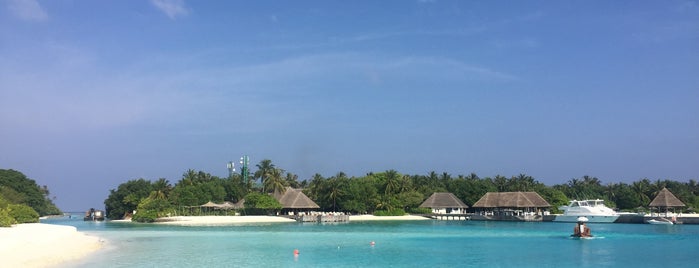 Four Seasons at Kuda Huraa Resort is one of สถานที่ที่ Alexi ถูกใจ.