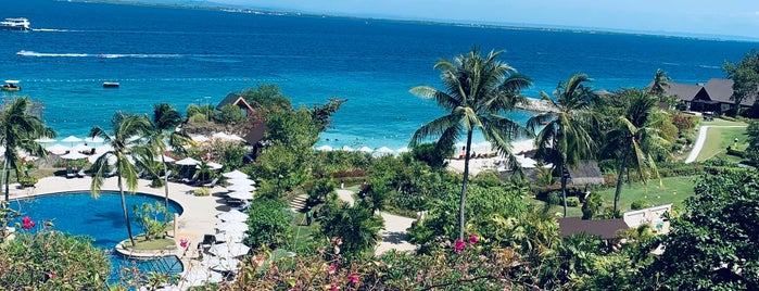 Shangri-La's Mactan Resort and Spa is one of Arthur's Favorite Hotels and and Resorts!.