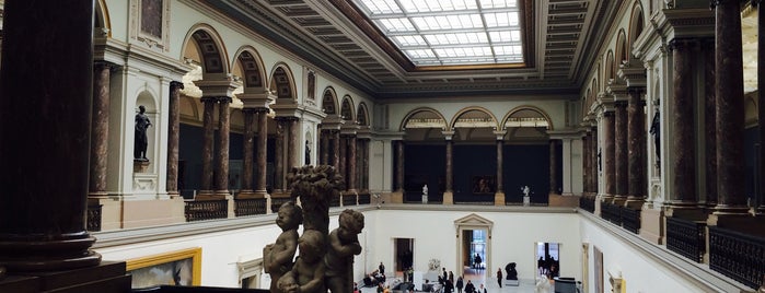 Koninklijke Musea voor Schone Kunsten van België / Musées royaux des Beaux-Arts de Belgique is one of Brussels.
