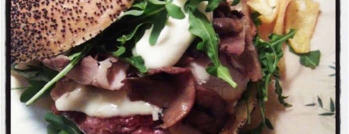 La Vespa Burguer is one of Posti che sono piaciuti a We Love Veggie Burgers.