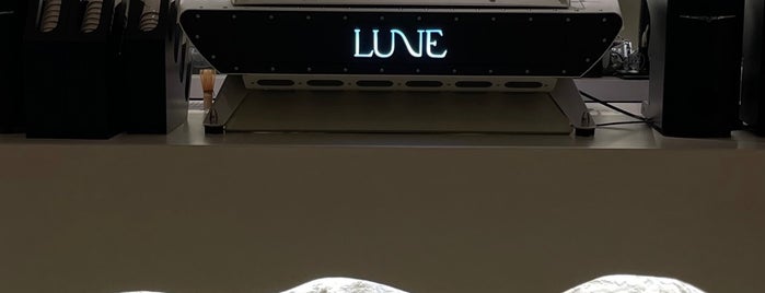 Lune Lounge is one of Dubai.