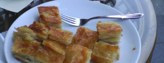 Çengelköy Börekçisi is one of breakfeast 😜.