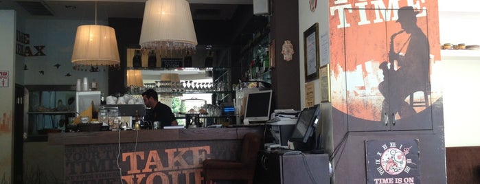 Cafe Cafe is one of בתי הקפה שלי.