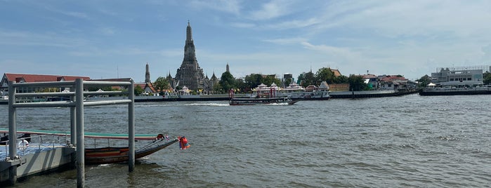 Wat Arun Cross River Ferry Pier is one of right here.