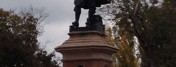 William Shakespeare Statue is one of Things To Do in the Lou.