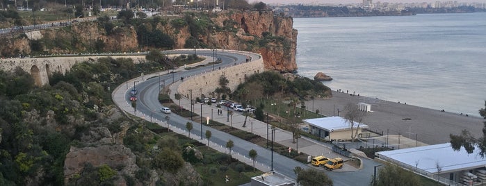 Kedili park & Seyir alanı is one of Lugares favoritos de Gonca.