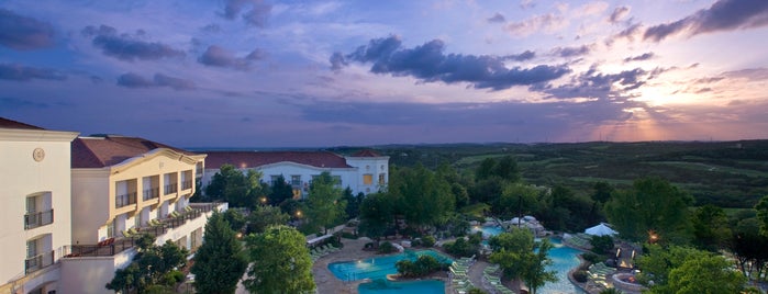 La Cantera Resort & Spa is one of สถานที่ที่ Danny ถูกใจ.