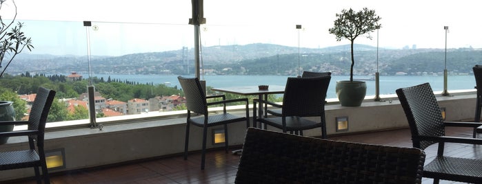 Summit Bar & Terrace is one of İstanbul Kafası.