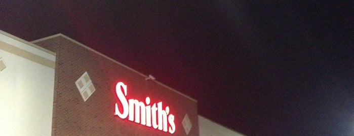 Smith's Food & Drug is one of Eve'nin Beğendiği Mekanlar.