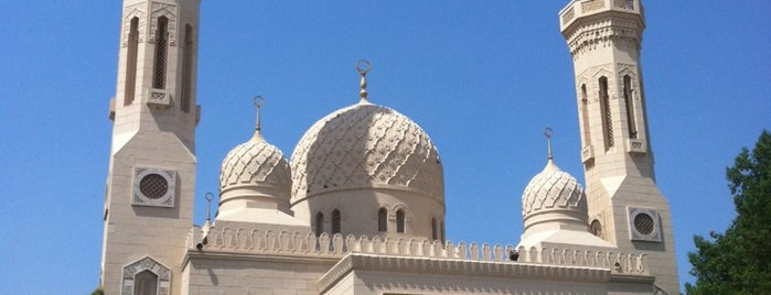 Jumeirah Mosque مسجد جميرا الكبير is one of Что посетить в ОАЭ.