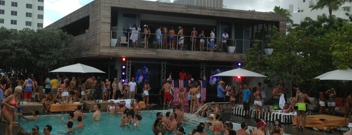 Hyde Beach is one of SoBeSpots Fav Clubs.