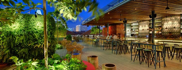 Loof is one of Singapore Rooftop Bars.