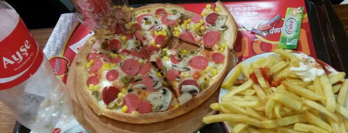 Pasaport Pizza is one of Posti che sono piaciuti a Fts.