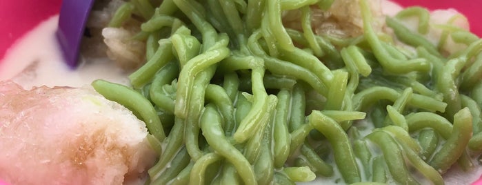 Cendol Station is one of Makan @ Seri Kembangan/ Serdang #2.