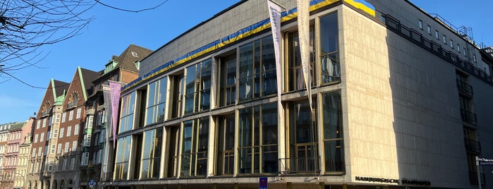 Staatsoper Hamburg is one of Theater im Raum Hamburg.