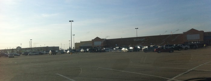 Walmart Supercenter is one of Bloom normal.