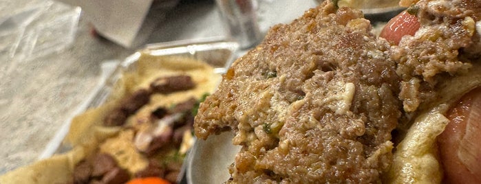 ورق التوت is one of Locais curtidos por Foodie 🦅.