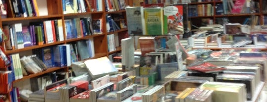 Libreria Noroeste is one of Lugares favoritos de Fernando.