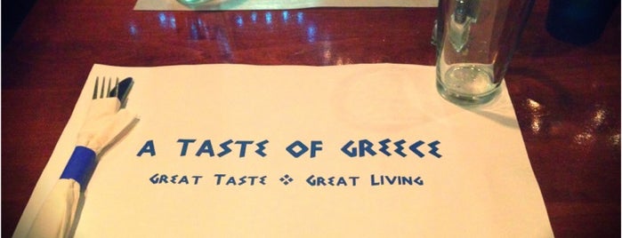 A Taste Of Greece is one of Lugares favoritos de John.