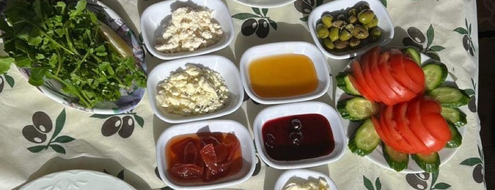 Güler Ananın Yeri is one of Kahvalti.