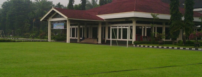 Lapangan Pendopo Kabupaten Magelang is one of JaLan2 di MAGELANG.